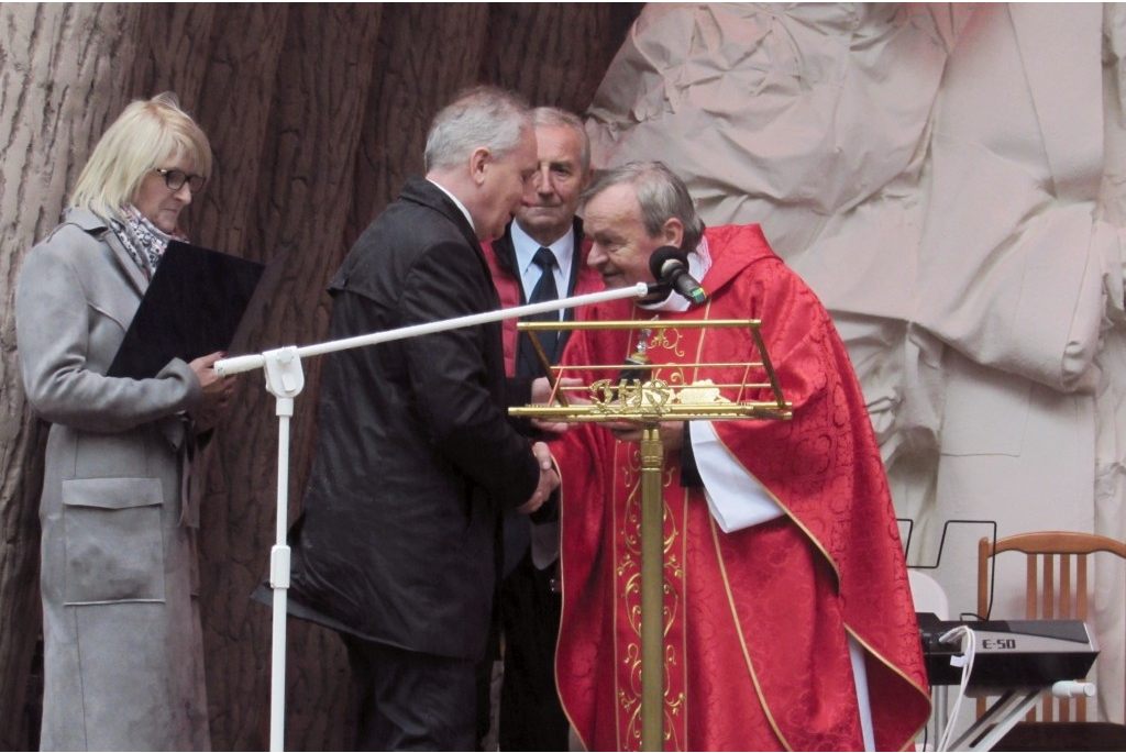 Hołd ofiarom zbrodni piaśnickiej