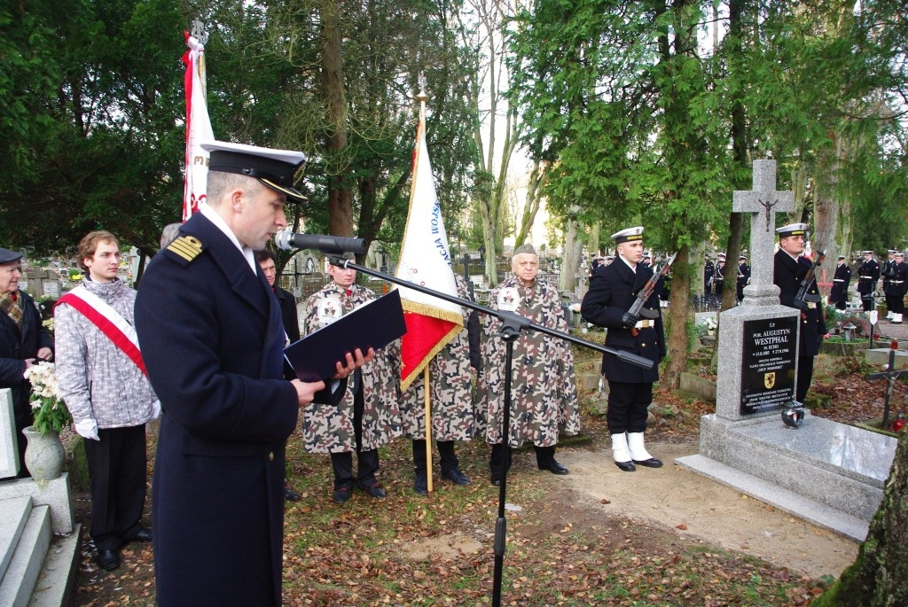 Upamiętnienie pamięci por. Augustyna Westphala