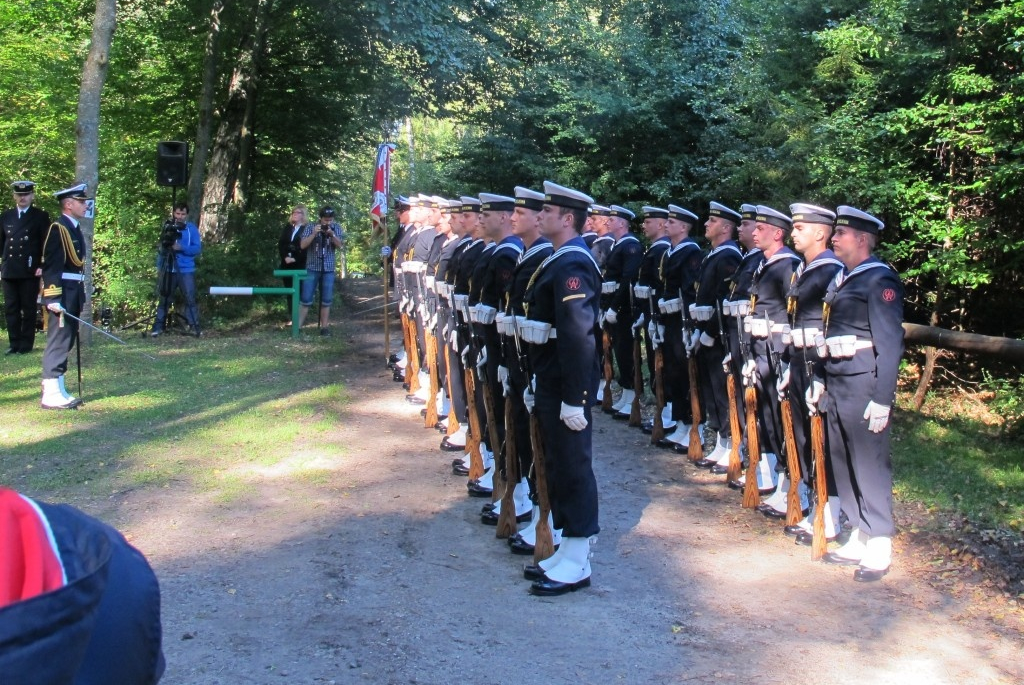 Hołd żołnierzom 1 MPS poległym pod Białą w 1939 r.- 05.09.2013