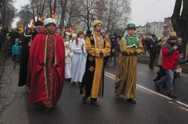 Orszak Trzech Króli przemaszeruje ulicami Wejherowa