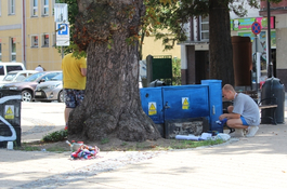 Artyści malują skrzynki elektryczne