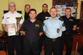 Wejherowscy strażnicy mistrzem województwa w halowej piłce nożnej