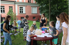 Teatrzyk i prace plastyczne w Parku Majkowskiego 