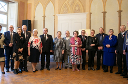 Medale dla szczęśliwych jubilatów 