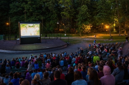 Kino pod gwiazdami zaprasza