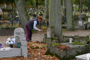 Akcja sprzątania cmentarzy