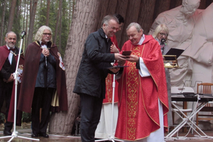 Hołd ofiarom zbrodni piaśnickiej