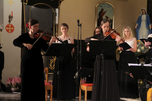 Jubileuszowy koncert Art&#039;n&#039;voices w kolegiacie