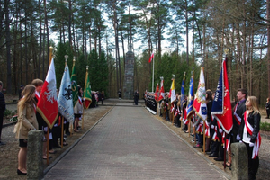 Uroczystość w Piaśnicy z okazji Miesiąca Pamięci Narodowej - 20.04.2013