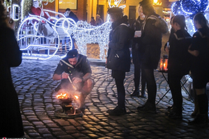 Światełko pokoju na rynku - 19.12.2015