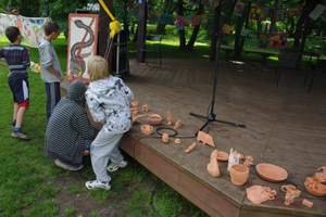 Wystawa  warsztatów letnich WCK w Parku Miejskim - 13.07.2012