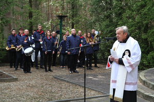 Uroczystość patriotyczna w Piaśnicy - 09.04.2016