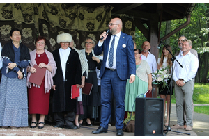 Narodowe Czytanie Nad Niemnem w Parku Miejskim