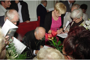 Promocja książki Spotkania o zmierzchu z abp. Tadeuszem Gocłowskim - 03.10.2012