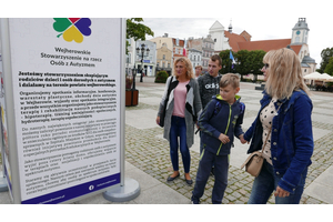Informacje o autyzmie na wejherowskim rynku