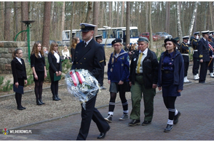 Uroczystość w Piaśnicy z okazji Miesiąca Pamięci Narodowej - 11.04.2015