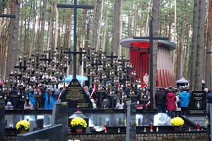 Uroczystość patriotyczna w Piaśnicy