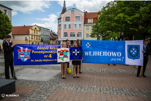 Parada uczniów Zespołu Szkół Ponadgimnazjalnych nr 4  im. Jakuba Wejhera - 29.05.2015