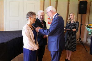 Medale dla Złotcyh Jubilatów