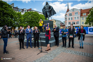 Parada uczniów Zespołu Szkół Ponadgimnazjalnych nr 4  im. Jakuba Wejhera - 29.05.2015