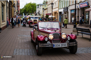 Parada uczniów Zespołu Szkół Ponadgimnazjalnych nr 4  im. Jakuba Wejhera - 29.05.2015