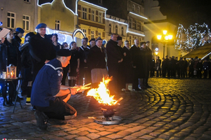 Światełko pokoju na rynku - 19.12.2015