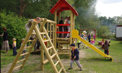 Plaz zabaw w ogrodzie działkowym przy ul. Nadrzecznej - 13.09.2010