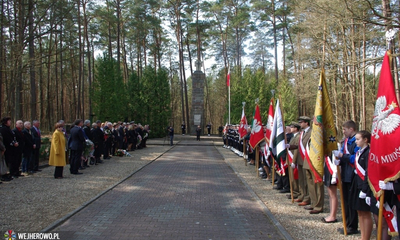 Uroczystość w Piaśnicy z okazji Miesiąca Pamięci Narodowej - 11.04.2015